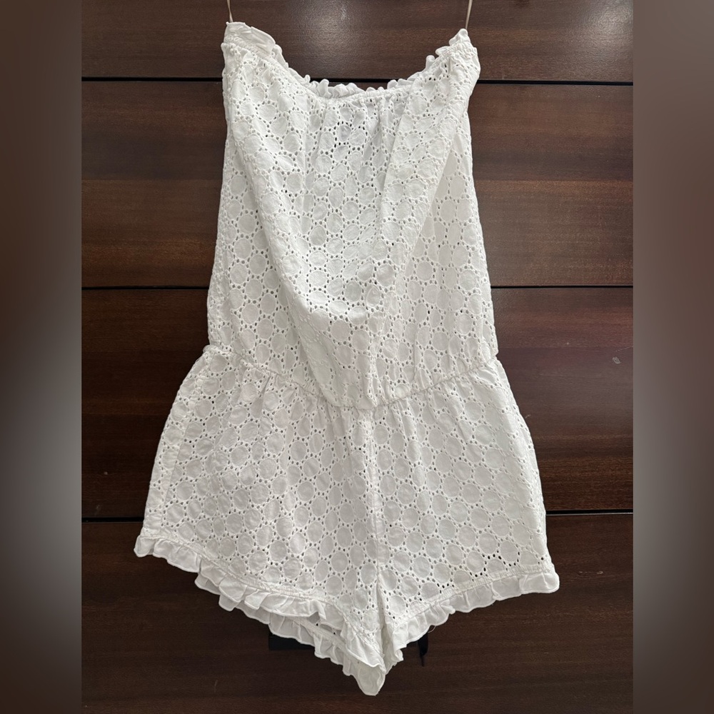 White Eyelet Cotton Romper ☀️🌞